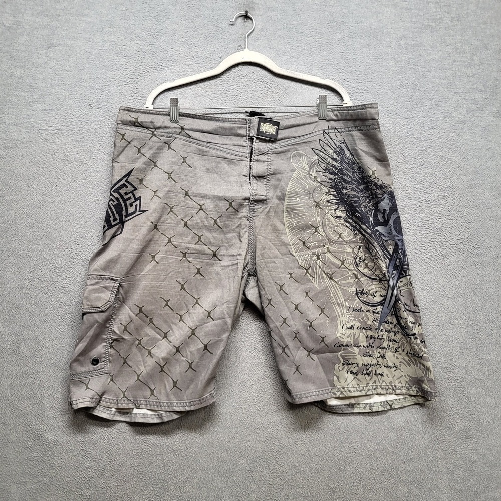 MMA Elite Men Activewear Shorts XL Gray Y2K Fight Cargo Ripstop Sword Wing